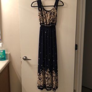 Maxi dress